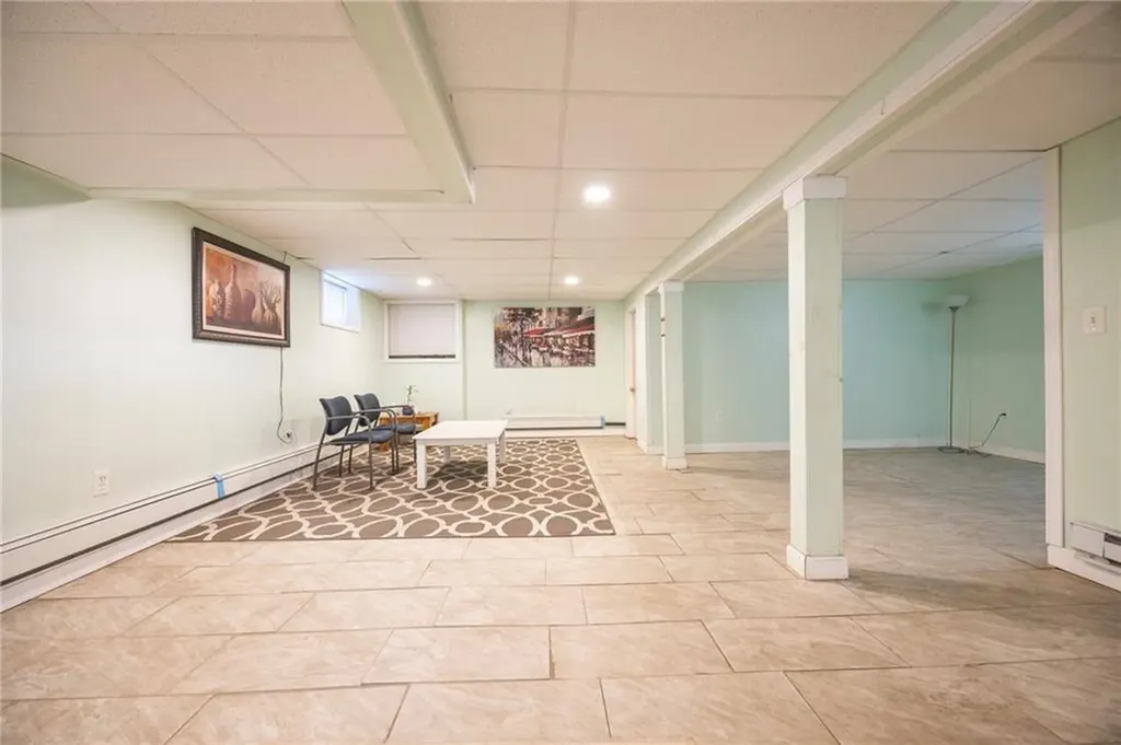 30 Edgemere Avenue Providence RI 02909