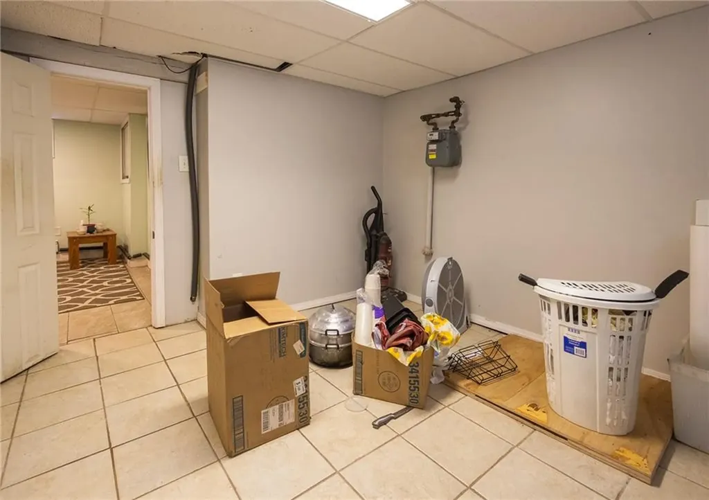 30 Edgemere Avenue Providence RI 02909