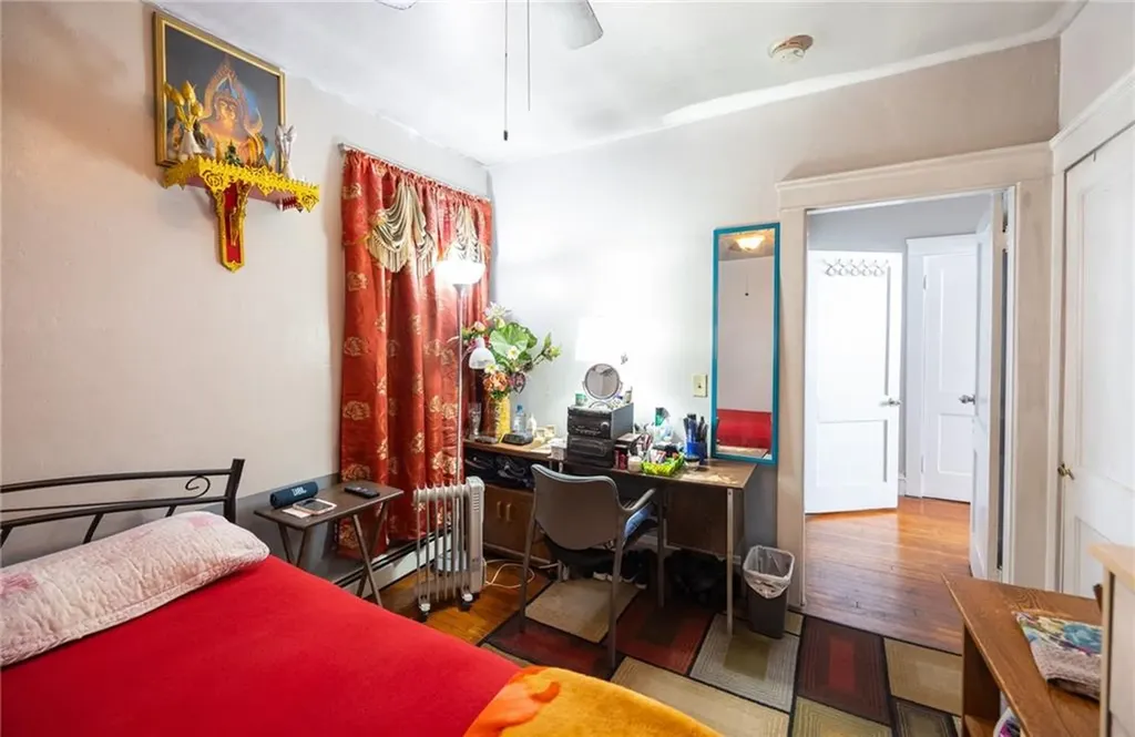 30 Edgemere Avenue Providence RI 02909