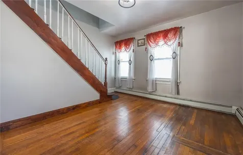 30 Edgemere Avenue Providence RI 02909