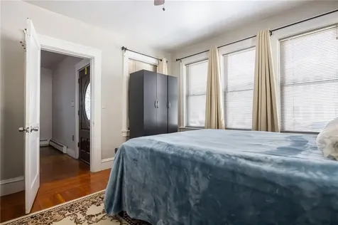 30 Edgemere Avenue Providence RI 02909