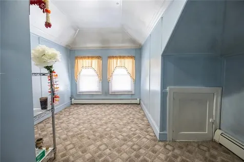 30 Edgemere Avenue Providence RI 02909