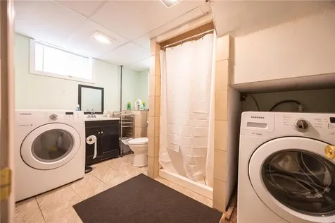 30 Edgemere Avenue Providence RI 02909