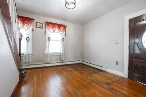 30 Edgemere Avenue Providence RI 02909