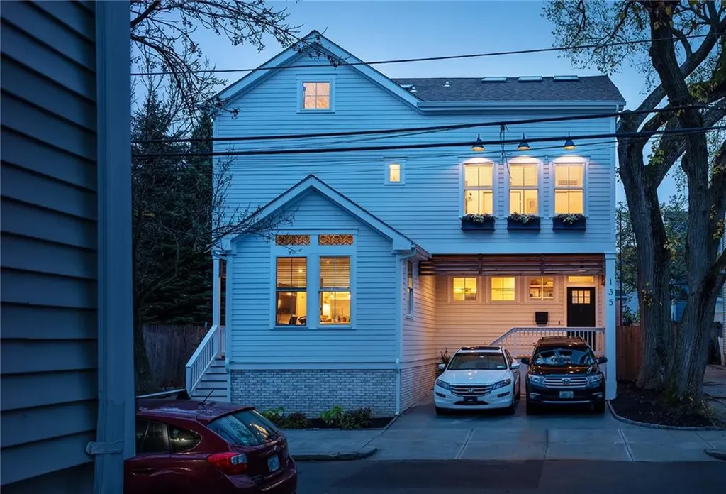 137 Almy Street Providence RI 02909