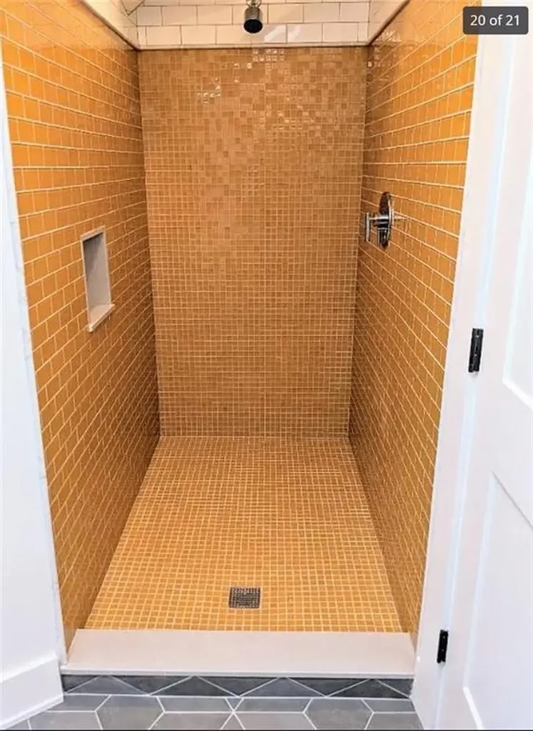 137 Almy Street Providence RI 02909