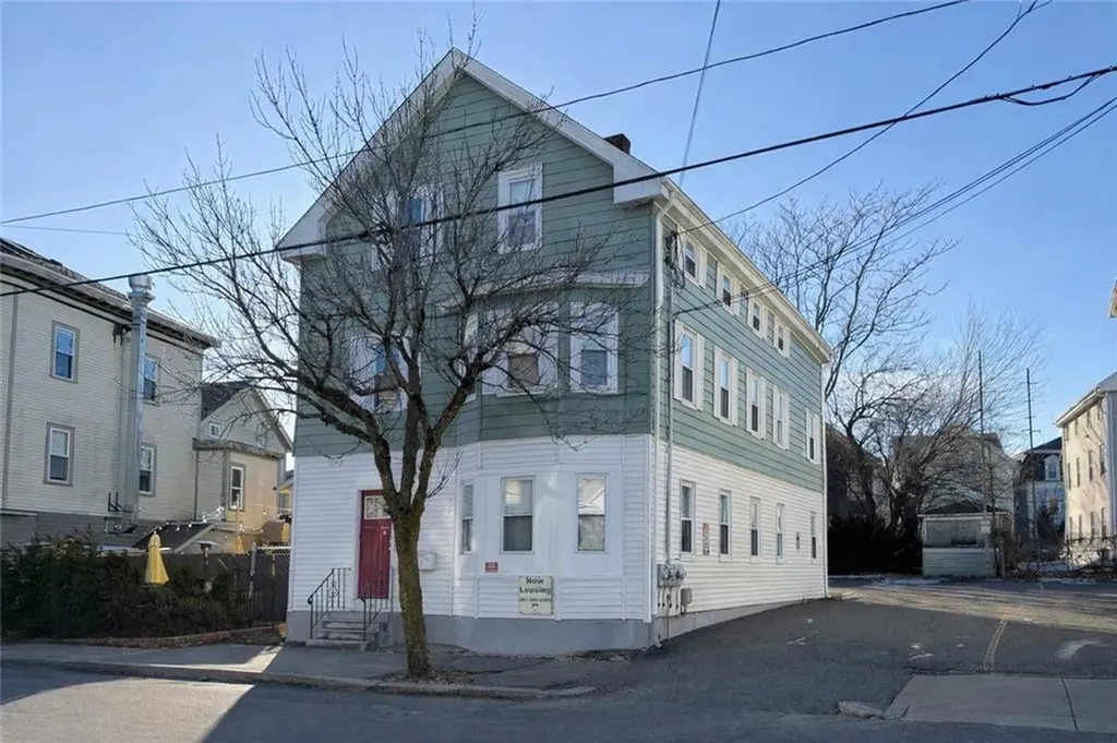 16 Governor Street Providence RI 02906