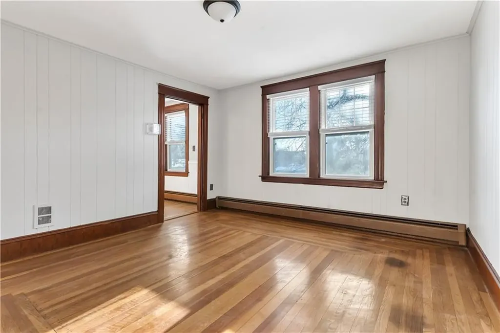 19 Sherwood Avenue North Providence RI 02911