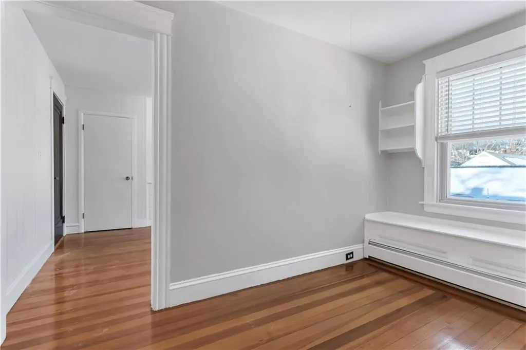 19 Sherwood Avenue North Providence RI 02911