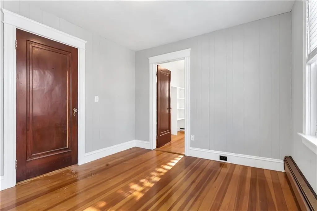 19 Sherwood Avenue North Providence RI 02911