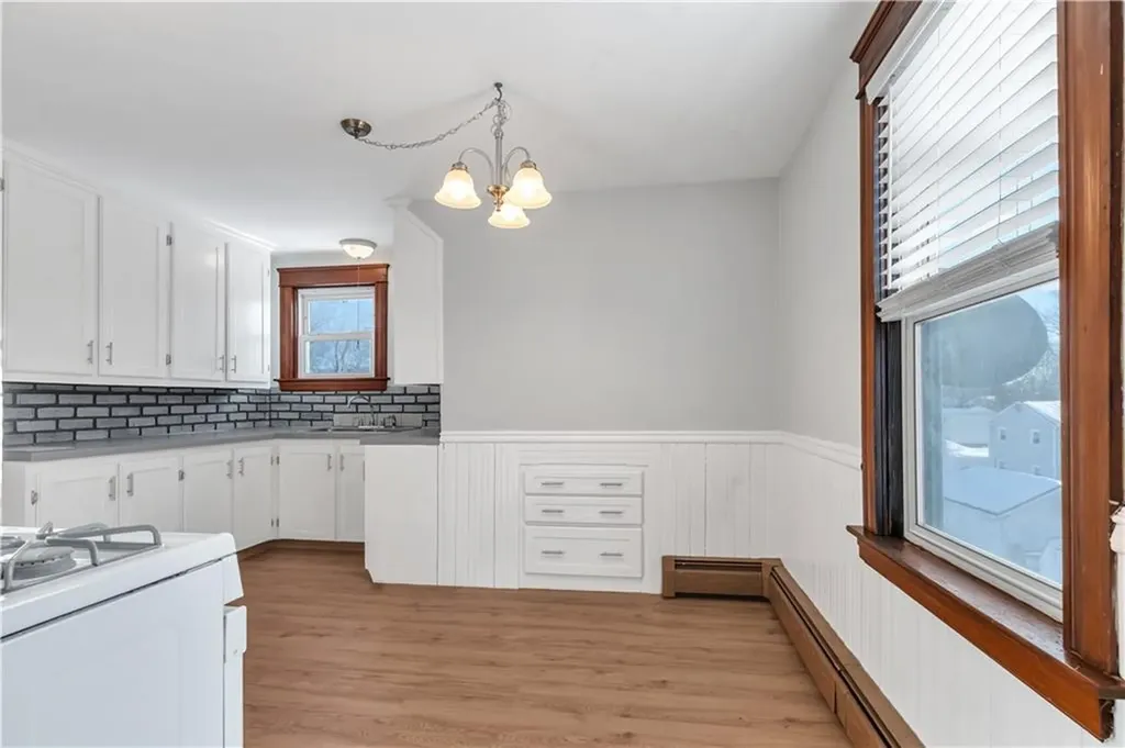 19 Sherwood Avenue North Providence RI 02911