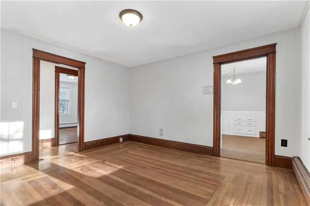 19 Sherwood Avenue North Providence RI 02911