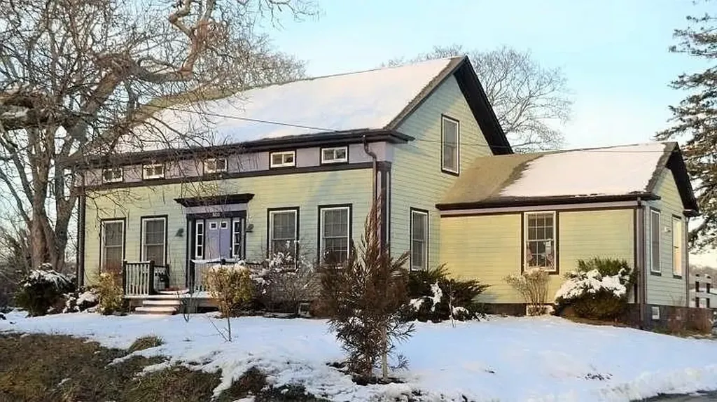 3650 Main Road Tiverton RI 02878