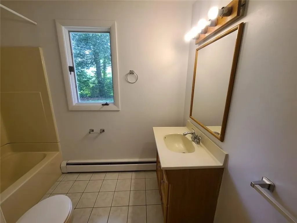 426 South County Trail Exeter RI 02822