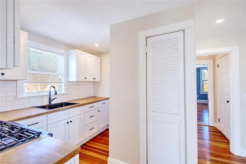 45 Gordon Street Cranston RI 02910