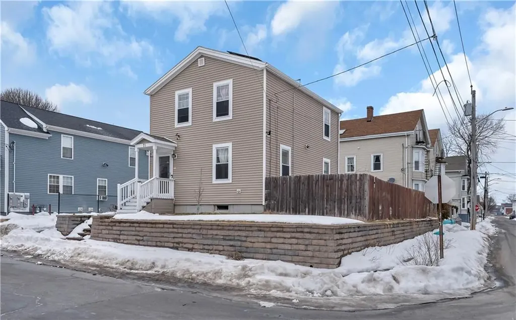 71 Colfax Street Providence RI 02905