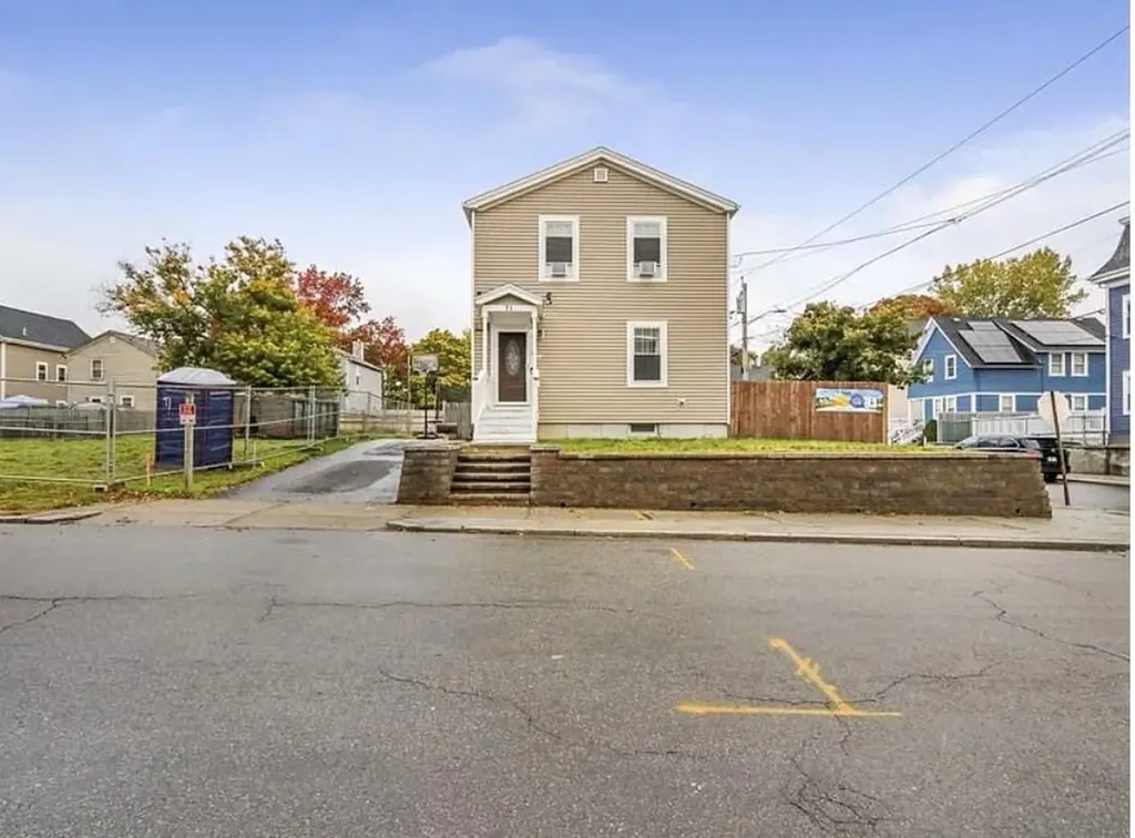 71 Colfax Street Providence RI 02905