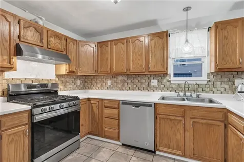 71 Colfax Street Providence RI 02905