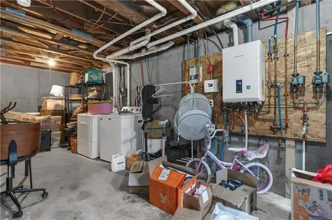 71 Colfax Street Providence RI 02905