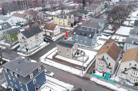 71 Colfax Street Providence RI 02905
