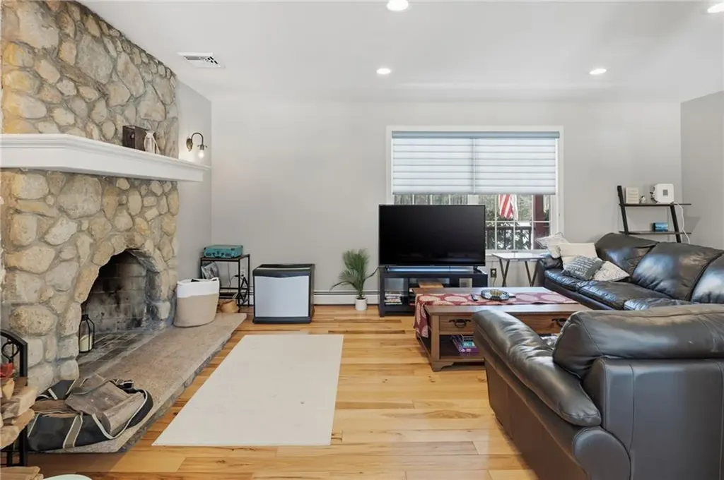 80 Swan Road Smithfield RI 02917