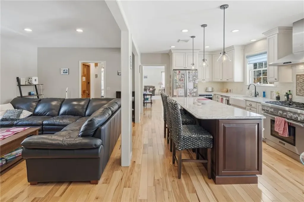 80 Swan Road Smithfield RI 02917