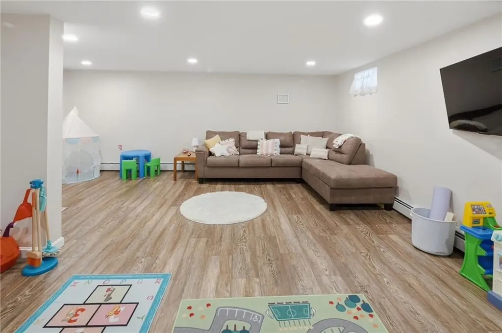 80 Swan Road Smithfield RI 02917