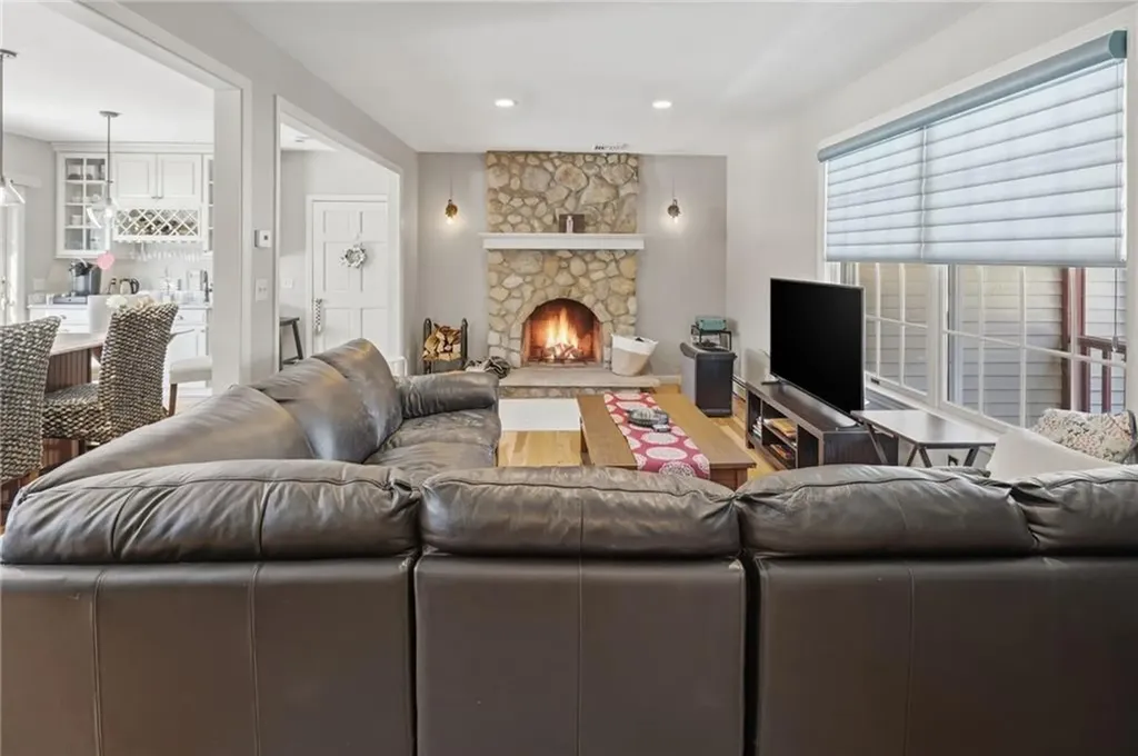 80 Swan Road Smithfield RI 02917