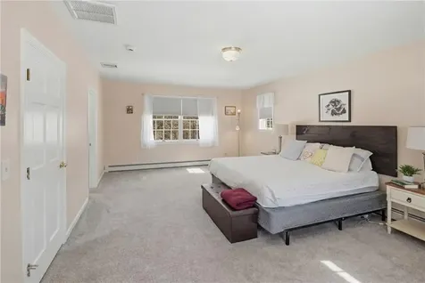 80 Swan Road Smithfield RI 02917