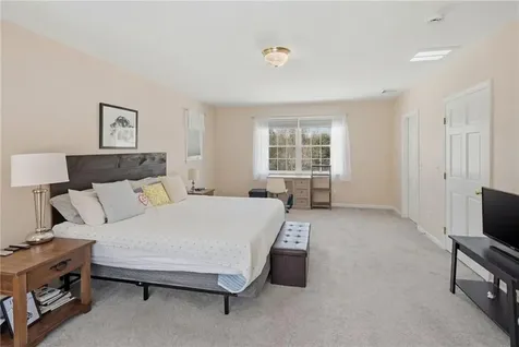 80 Swan Road Smithfield RI 02917