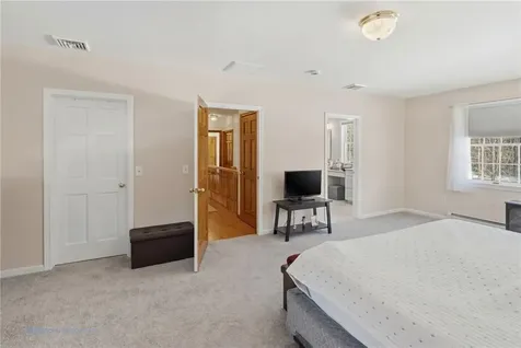 80 Swan Road Smithfield RI 02917