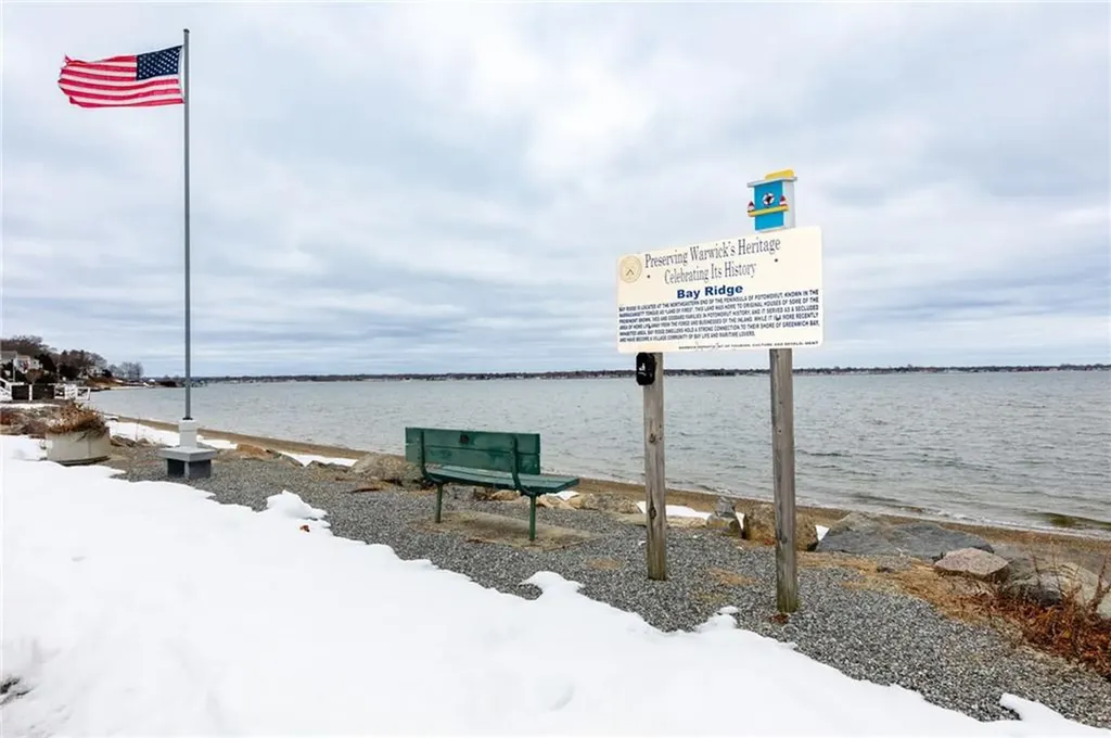 327 Beachwood Drive Warwick RI 02818