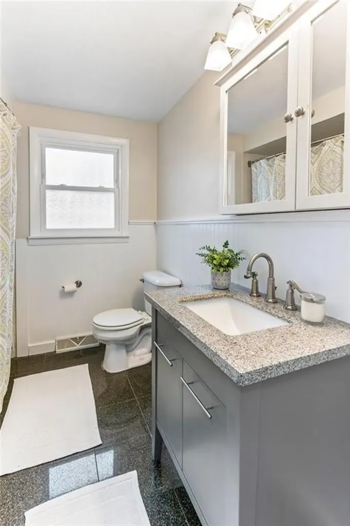 327 Beachwood Drive Warwick RI 02818