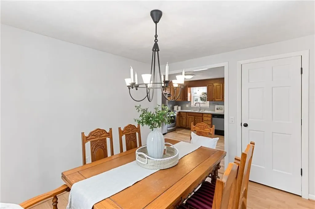 327 Beachwood Drive Warwick RI 02818