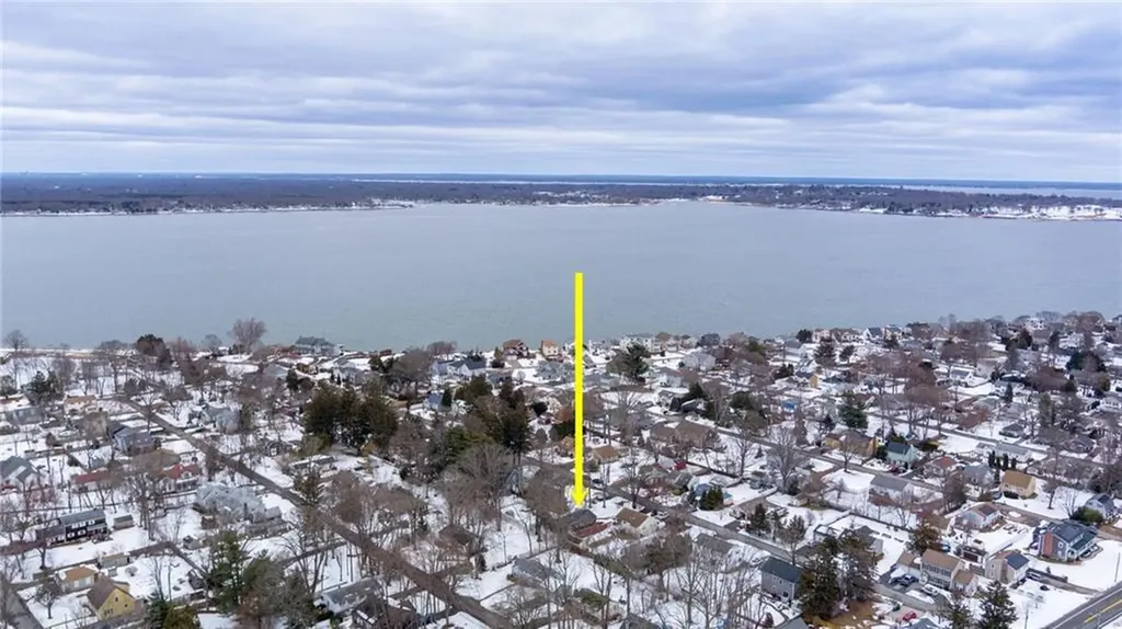 327 Beachwood Drive Warwick RI 02818