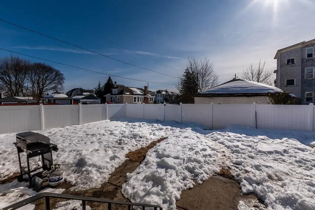43 Warwick Road Pawtucket RI 02861