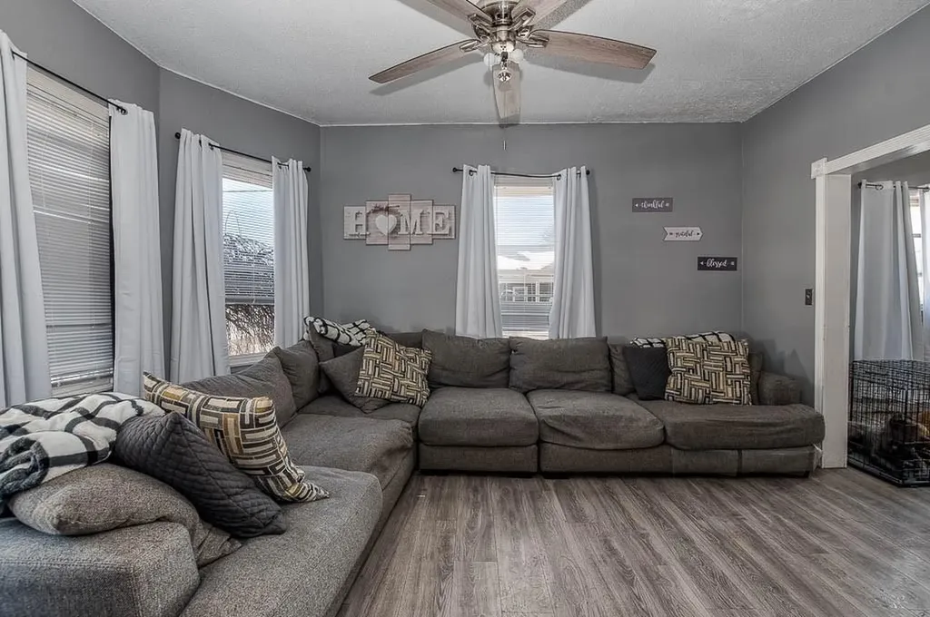 43 Warwick Road Pawtucket RI 02861