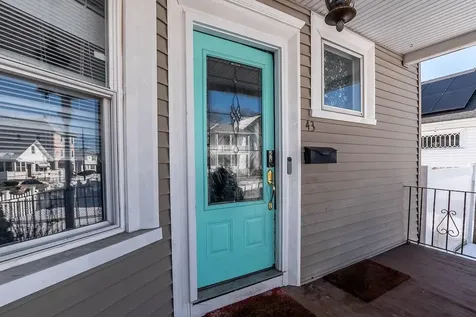 43 Warwick Road Pawtucket RI 02861