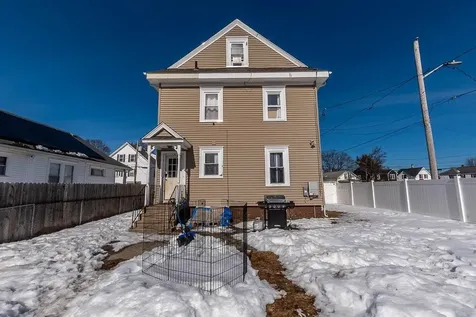 43 Warwick Road Pawtucket RI 02861