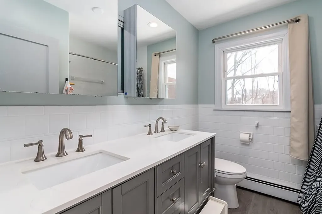 105 Florence Street Tiverton RI 02878