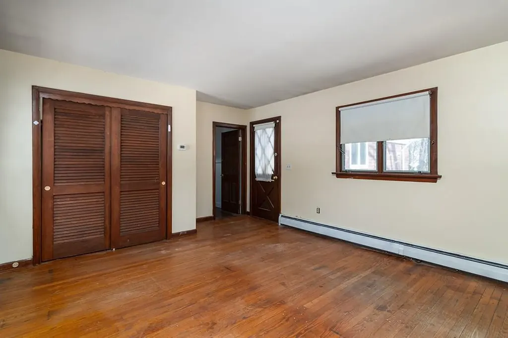 105 Florence Street Tiverton RI 02878