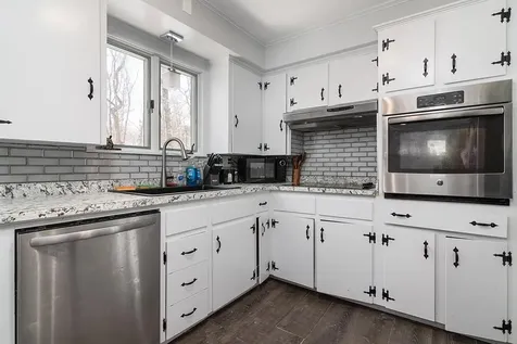 105 Florence Street Tiverton RI 02878