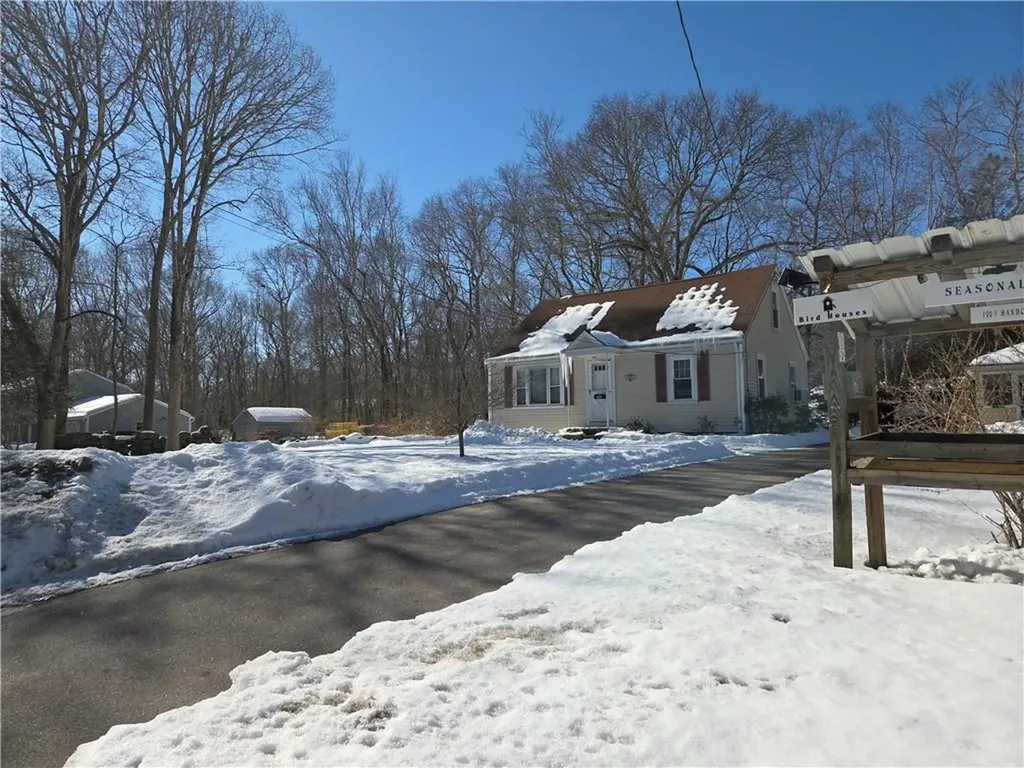 1003 Slocum Road Exeter RI 02874