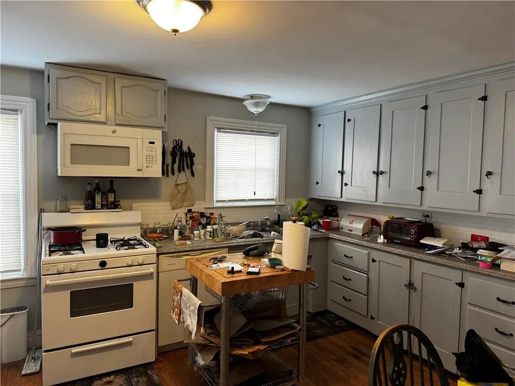 165 Whitford Avenue Providence RI 02908