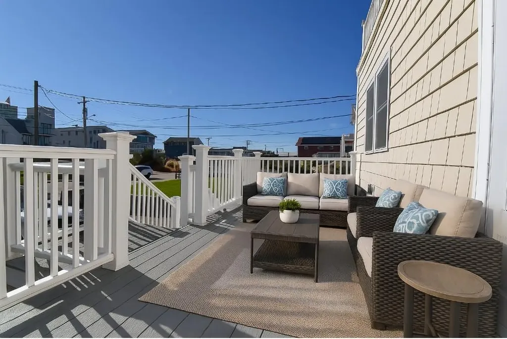 432 Atlantic Avenue Westerly RI 02891