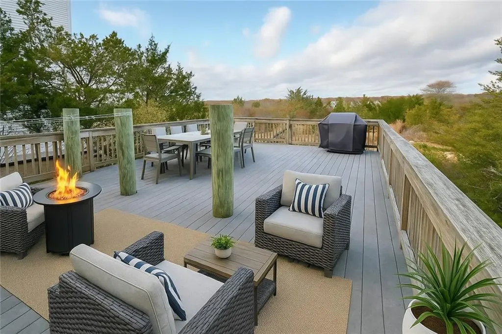 432 Atlantic Avenue Westerly RI 02891