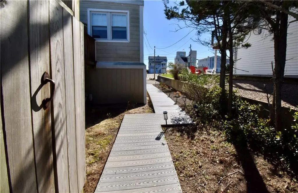 432 Atlantic Avenue Westerly RI 02891