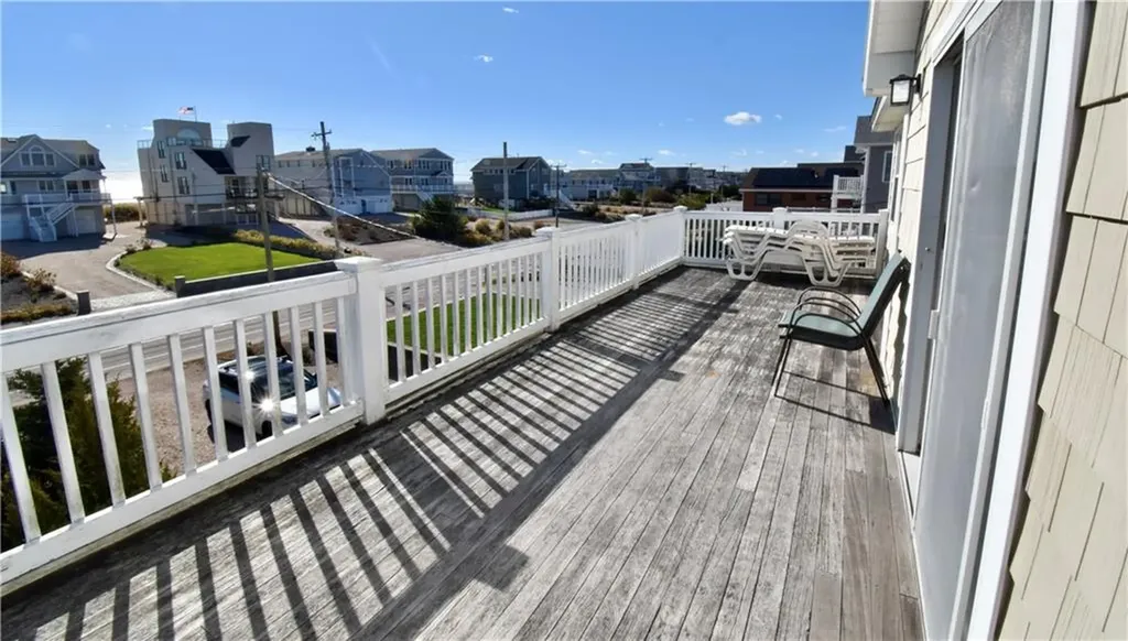 432 Atlantic Avenue Westerly RI 02891