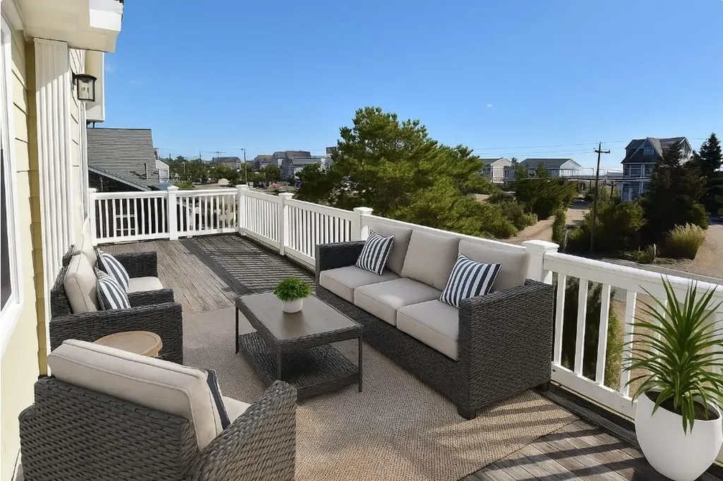 432 Atlantic Avenue Westerly RI 02891