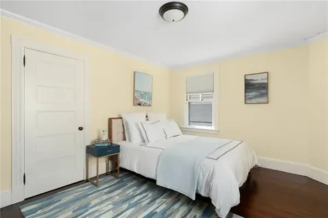 21 Division Street Newport RI 02840
